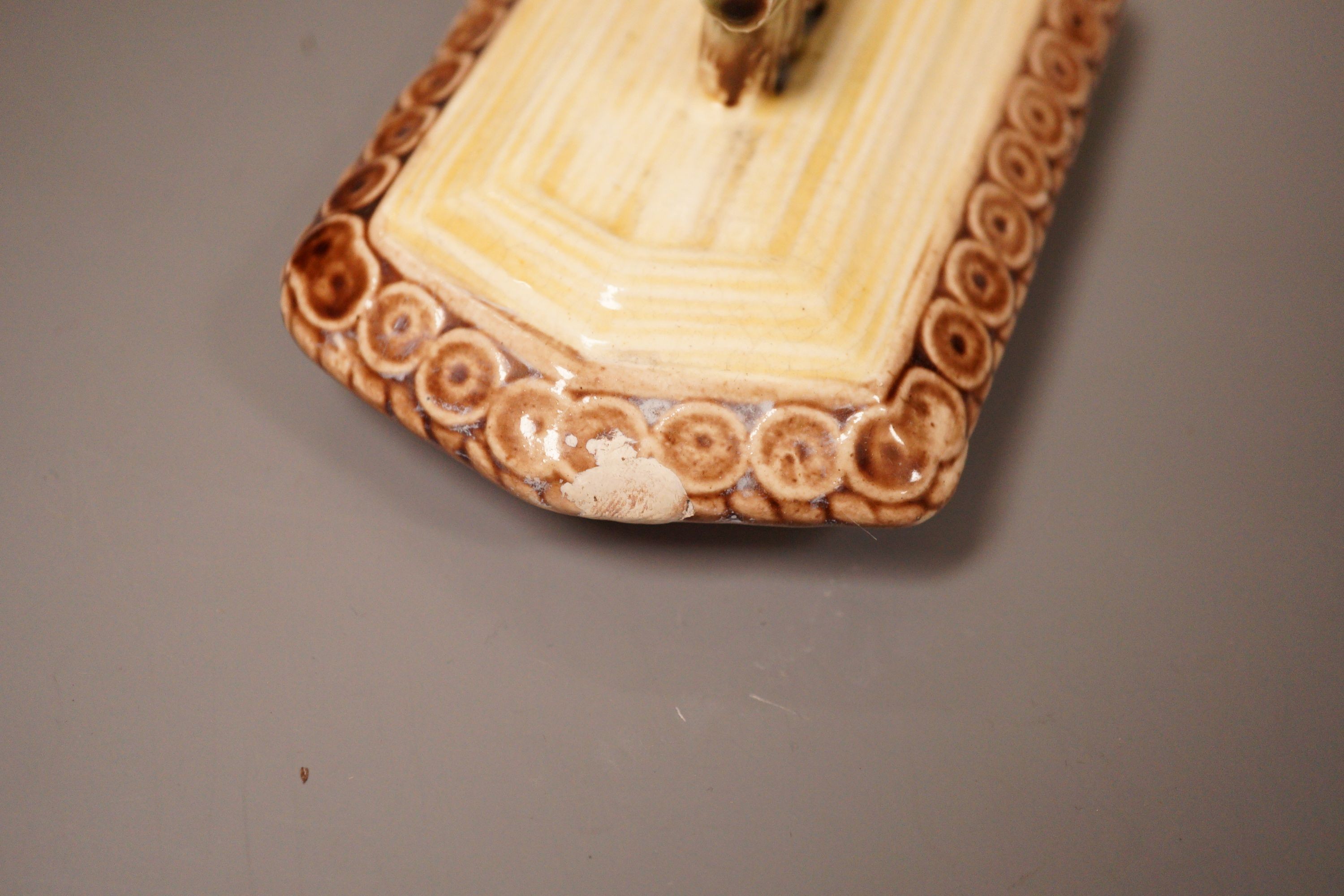 A Continental majolica tureen and a tea caddy, largest 32cm